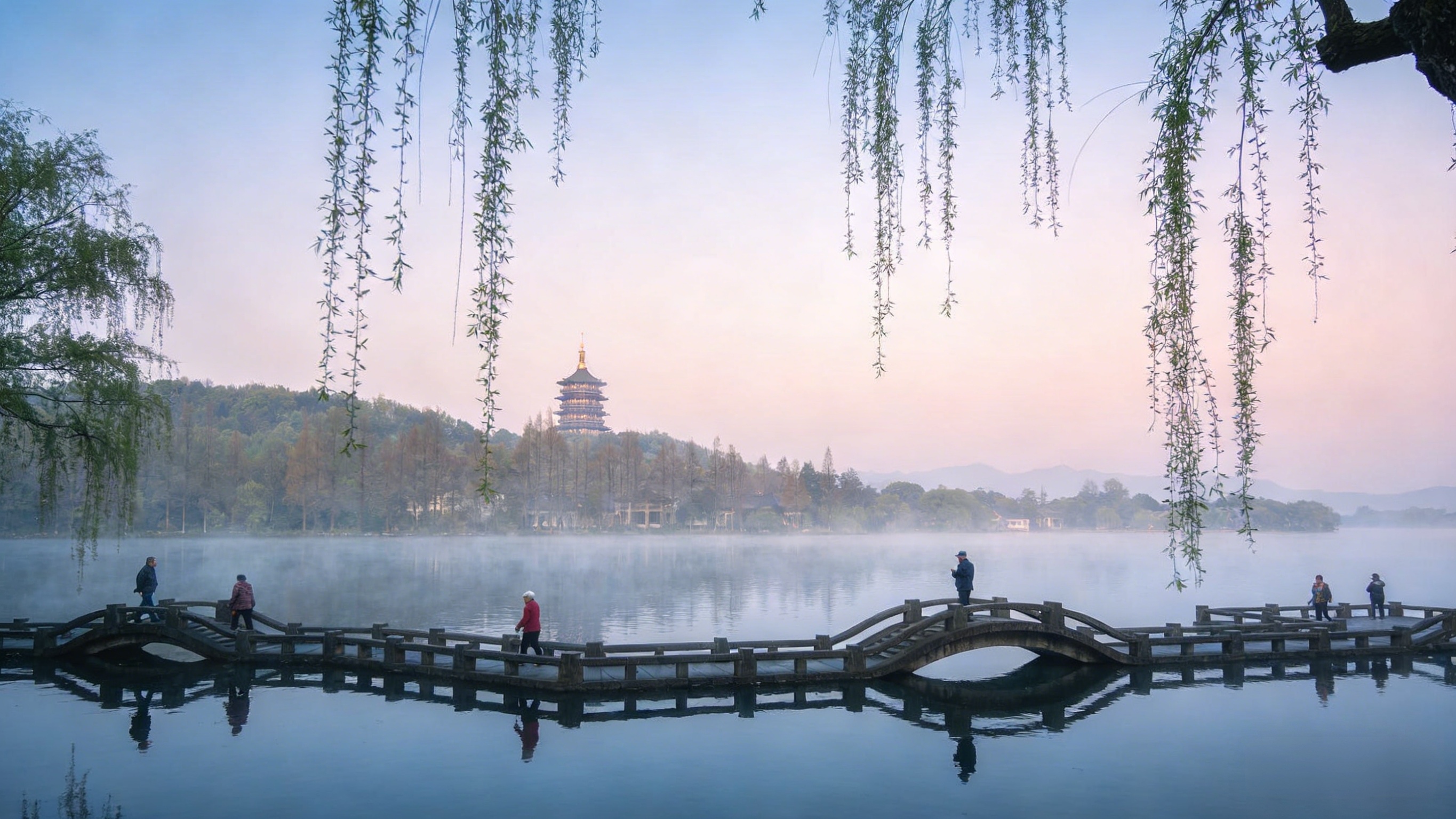 Silk Museum & West Lake Evening